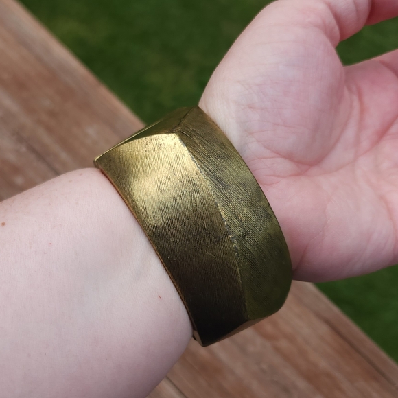 Chico's Gold bracelet - Picture 2 of 5